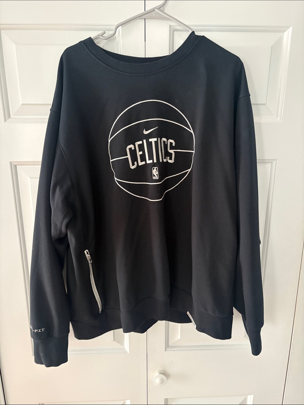 Nike Black Celtics Crewneck Sweatshirt